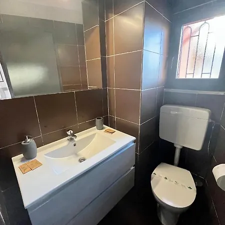 Romantic Corner Apartment Cernobbio