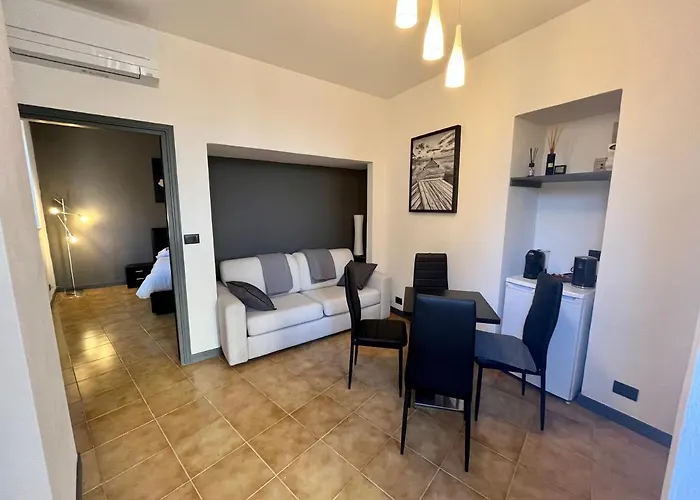 Romantic Corner * Cernobbio